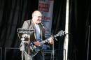 Alex et sa guitare 5 * 4368 x 2912 * (3.81MB)